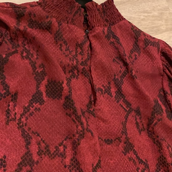 Banana Republic top size small - Picture 5 of 5